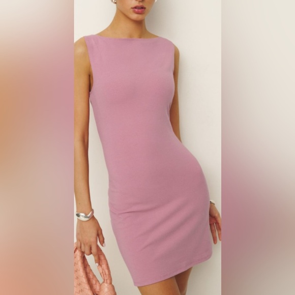 NWT Reformation Nataly Knit Mini Dress Rose Petals Pink Size Medium - Picture 1 of 8